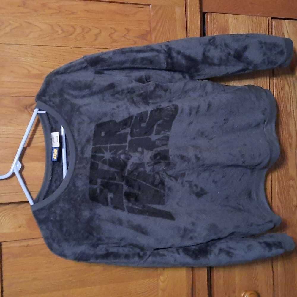 sweatshirt
